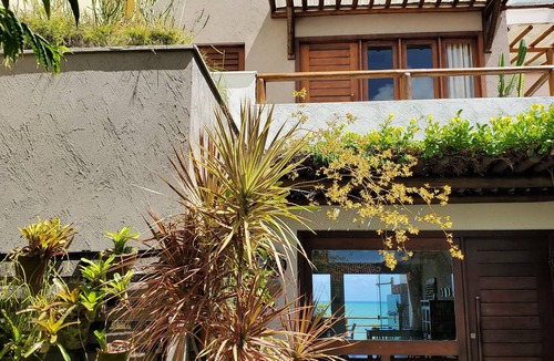 Baia Formosa House | Tudo começa com o som do mar.