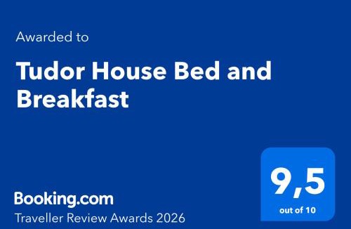 Cochrane House | Tudor House Bed and Breakfast
