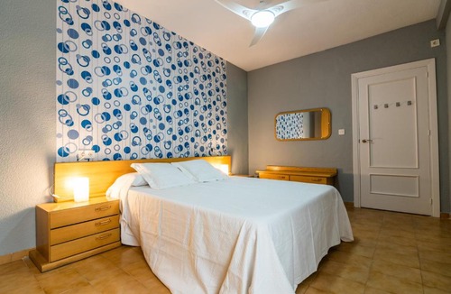 Figares Apartment | tuGuest Manuel de Falla Apartment