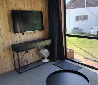 Lowburn Apartment | TuiStay