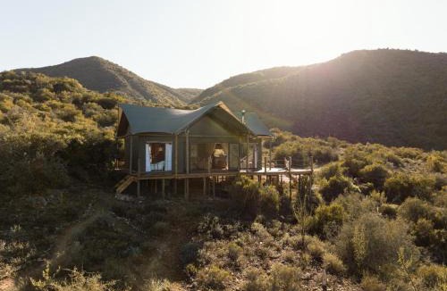 Calitzdorp Other | Tula Retreat - Secluded Karoo Escape - Hot Tub - Private Boat Arrival
