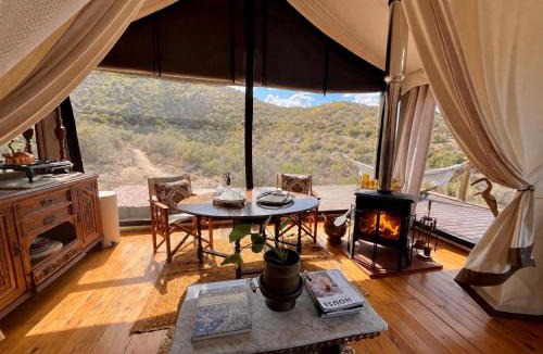 Calitzdorp Other | Tula Retreat - Secluded Karoo Escape - Hot Tub - Private Boat Arrival