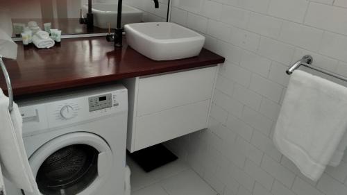 Tully Hotel | Tully Motel