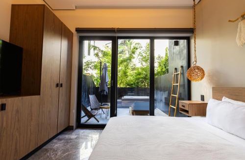 Playa Paraiso Apartment | Tulum Escape - Jacuzzi - Free bikes & Beach