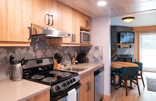 Banff Cabin | Tunnel Mountain Resort