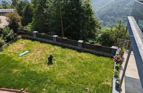 Inegol Bed & Breakfast | Turkish Mountain Retreat