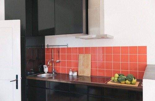 Werder Apartment | TURMVILLA upper floor: balcony, wood-burning stove and water access