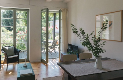 Werder House | Turmvilla Werder - Historic vacation home with garden, Havel view & bathing jetty