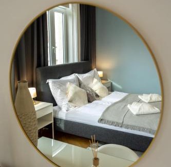 Funfhaus Apartment | Turquoise inspired deluxe centrally located