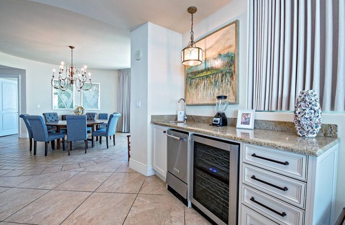 Orange Beach Condo | Turquoise Place 801D 4 bedroom 4.5 bath corner unit with Private hot tub by Prickett Properties
