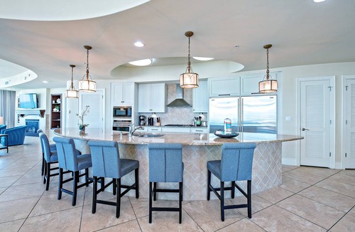Orange Beach Condo | Turquoise Place 801D 4 bedroom 4.5 bath corner unit with Private hot tub by Prickett Properties