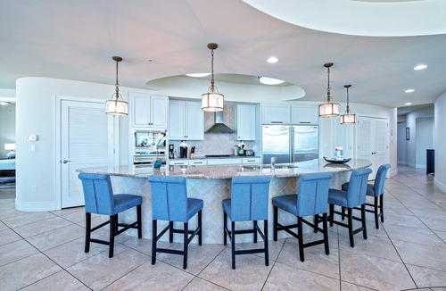 Orange Beach Condo | Turquoise Place 801D 4 bedroom 4.5 bath corner unit with Private hot tub by Prickett Properties
