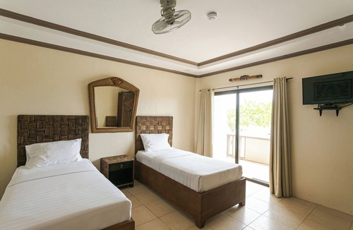 Moalboal Resort | Turtle Bay Dive Resort