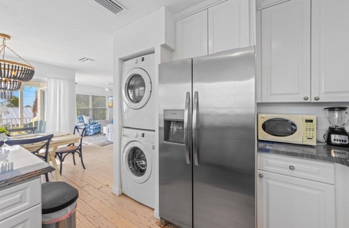 Holmes Beach House | Turtle Beach: 2 Homes, Sleeps 10, Gulf Front with 2 Pools!
