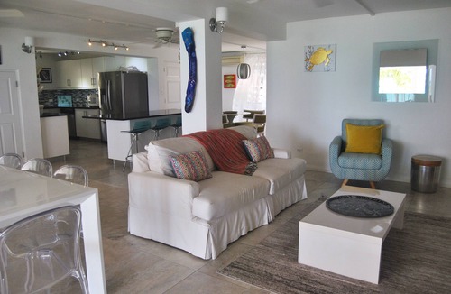 Welches Villa | Turtle Bottom luxury beachside villa