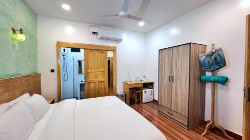 Omadhoo House | Turtle Maldives - Your Gateway to the Beach & Marine Adventures Await!