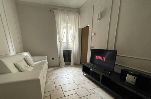 Prato Apartment | Tuscan accommodation (20 minutes from Florence)