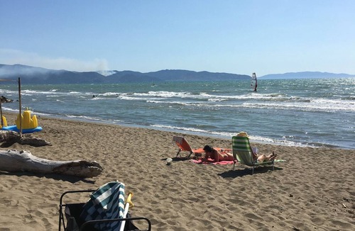 saline breschi House | Tuscan Haven of Peace, for 8, in a quiet gated community, 100m from beach
