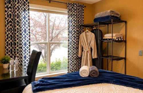 Tuscany House | Tuscan Ridge Guesthouse Calgary West