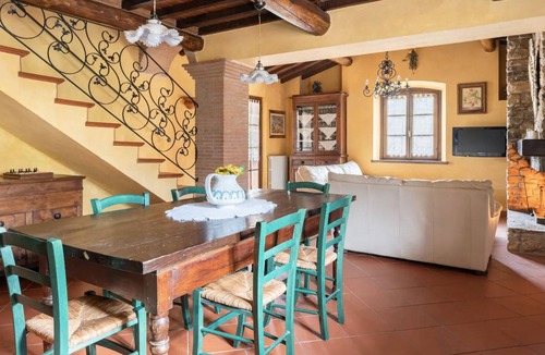 Cascine-La Croce Villa | [Tuscan Villa] Fireplace, WiFi, Stream and Private Forest