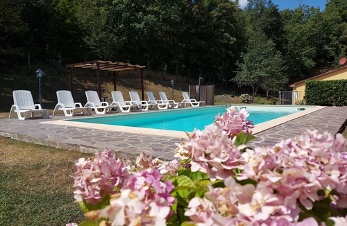 Arcidosso Villa | Tuscan villa with private pool and garden overlooking Mount Amiata