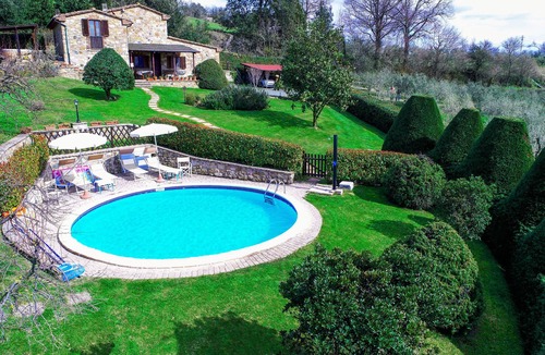 Montecastelli Villa | Tuscany Villa with private pool and jacuzzi for Honeymoon and summer holiday