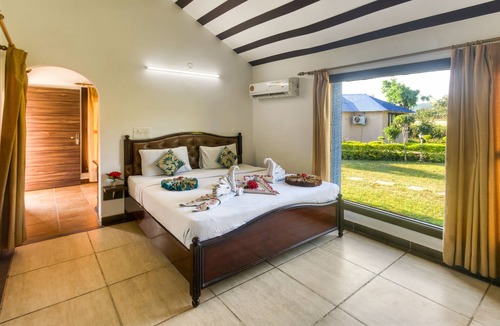 Dhela Hotel | Tusk And Roar Resort Petfrindly Jungle Cottages
