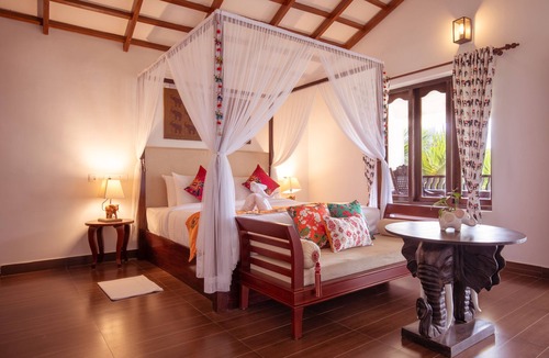 Varagampadi Hotel | Tuskers Hill by Poppys Anaikatti