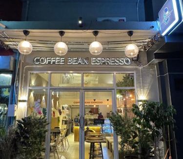 Bangkok Central Business District Hostel | Twenty Two Place Hostel - Sukhumvit 22