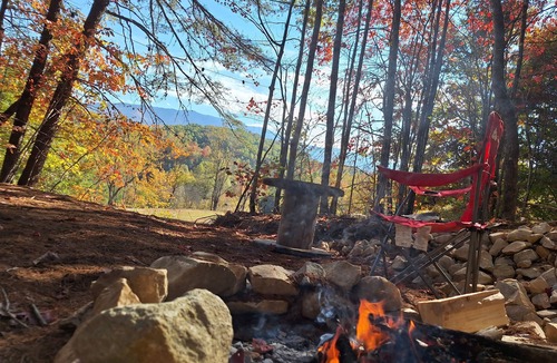 Cosby RV Rental | Twilight Timberline Escape Glamping Tent Site 11