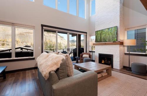Purgatory House | Twilight - 168 Travertine
