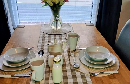 Ryde House | Twin Room in Ryde Homestay