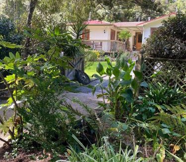 Pinehaven House | Twin Totara Cottage