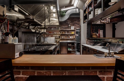 Cayuga Hotel | Twisted Lemon Restaurant & Boutique Inn