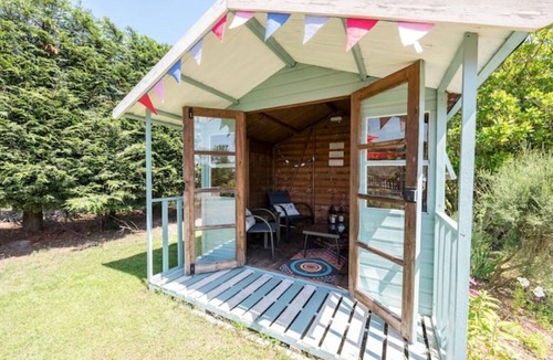 Colchester Cottage | Two Bed Cottage - Shared Pool
