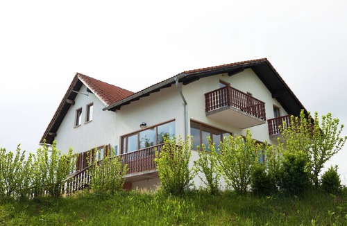 Catrnja Apartment | Two bedroom apartment with terrace Smoljanac, Plitvice (A-14023-a)