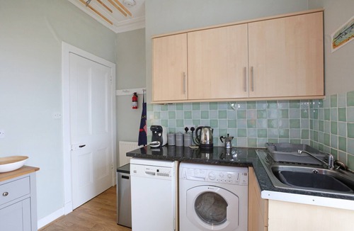 North Berwick Apartment | Two bedroom apartment with sea views in the heart of North Berwick. Sleeps 7.