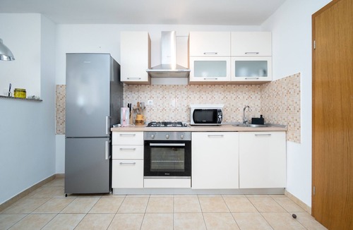 Zubovici Apartment | Two bedroom apartment with a swimming pool Zubovići, Pag (A-9365-a)
