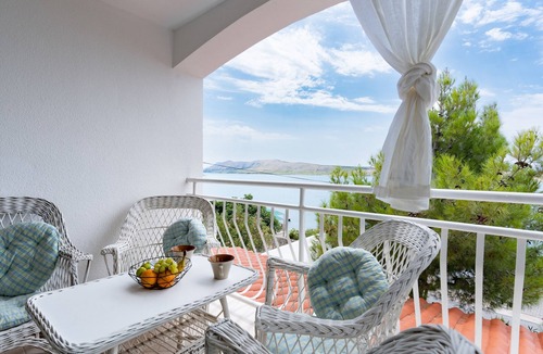 Vidalici Apartment | Two bedroom apartment with terrace and sea view Vidalići, Pag (A-9393-a)