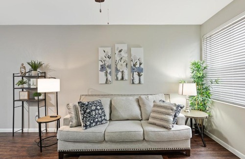 Memorial Apartment | Two Bedroom apt City Center