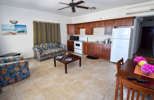 Osbourn Apartment | Two-Bedroom Beachfront Apartment - Lord Nelson Hotel