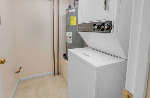 Gatlinburg Condo | two bedroom condo sleeps 6 persons