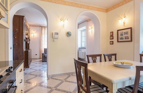 Diecimo Apartment | Two Bedroom Deluxe Apartment - Pink