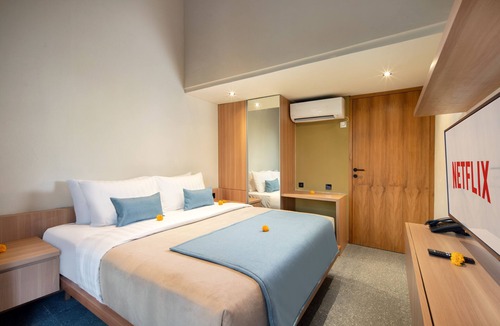 Batu Bolong Resort | Two Bedroom Loft River View in Canggu