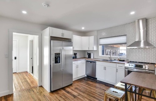 Augusta Apartment | Two Bedroom modern apartment