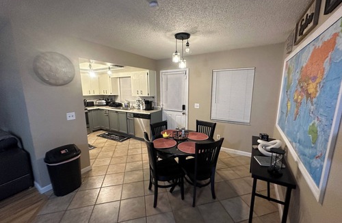 Lakeland Highlands House | Two-bedroom near local tourist attractions, shopping and variety of restaurants.