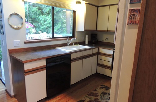 Richmond Highlands House | Two-bedroom, one bath comfortable home in Shoreline, WA
