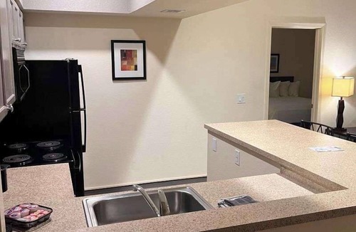 Greenwich Apartment | Two Bedroom Second Floor