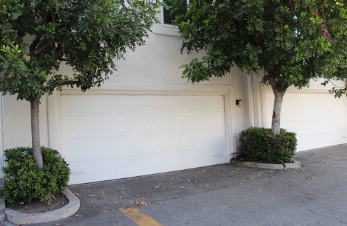 Lamanda Park House | Two Bedroom Two Bathroom Townhome in Pasadena