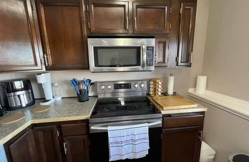 Symons Valley House | Two Bedroom Unit in Northwest